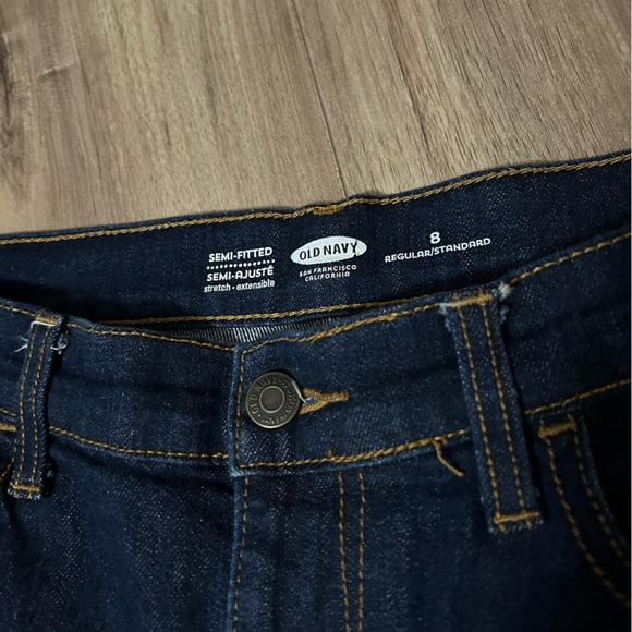 Size 8 Old Navy denim shorts - Picture 3 of 6